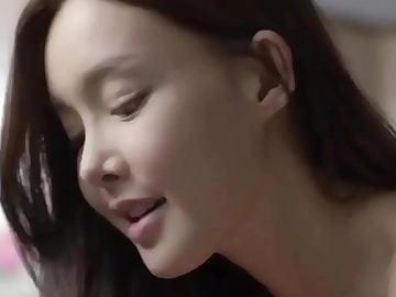 चीनी किशोरी को