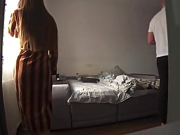 Жена обманывает,