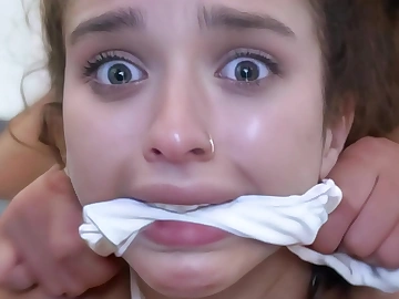 МЫ ЕЁ ПОЧТИ ПРИВЯЗАЛИ