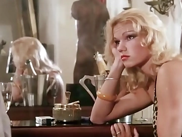 The little schoolgirls