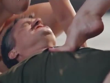 3 Cô gái 1 Người cầu xin - Trò