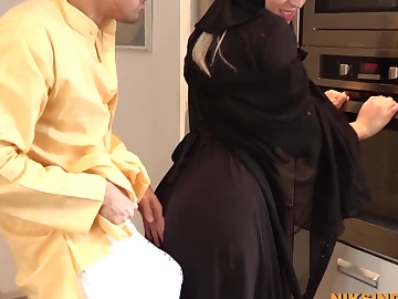 Horny Muslim stepsister in hijab roughly