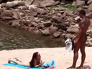 A atrapar masivo armado negro