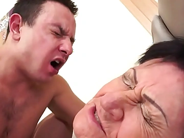 European granny gets creampied after