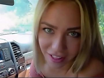 Desperate teen gives skit papa managing