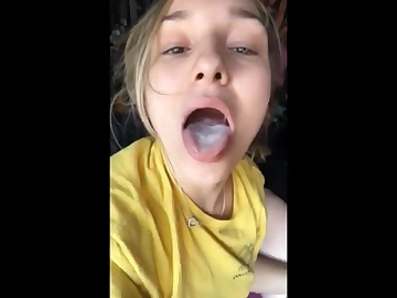 Insulting Show one's age Victoria –