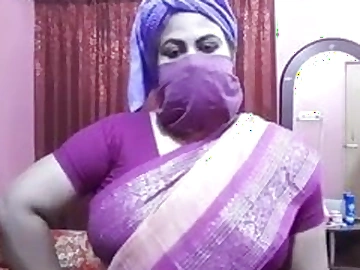 Desi aunty sex talk, Didi trains for