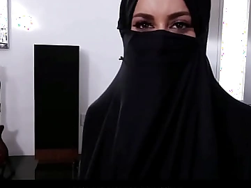 HijabFamily  -  Arab Victoria June
