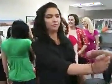 VID-20151225-WA0069