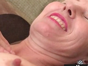 Жена с а